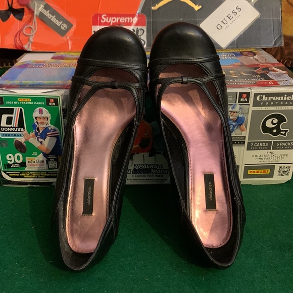 XHILIRATION-women’s black faux leather slip-on mid/high heeled shoes - Picture 7 of 9